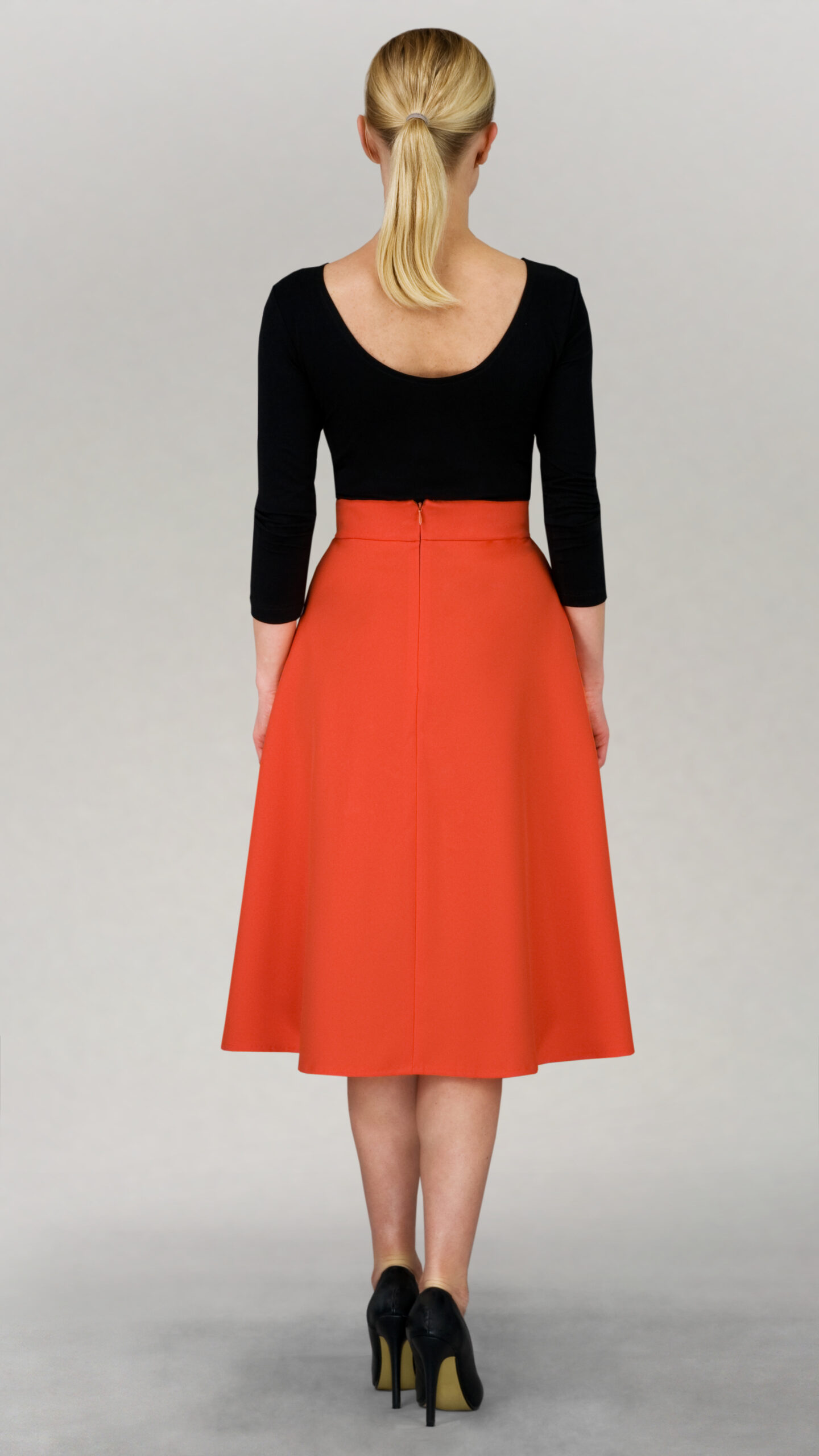 Spódnica trapezowa z podszewką